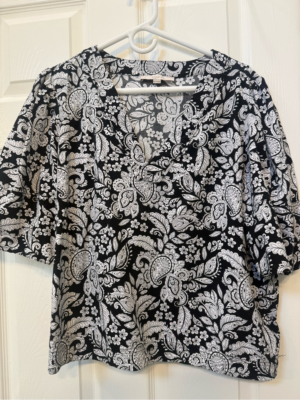 Loft Black and White Paisley Short-Sleeve Women's Top